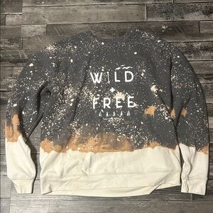 Wild Free Women's Gray and Tan Sweatshirt